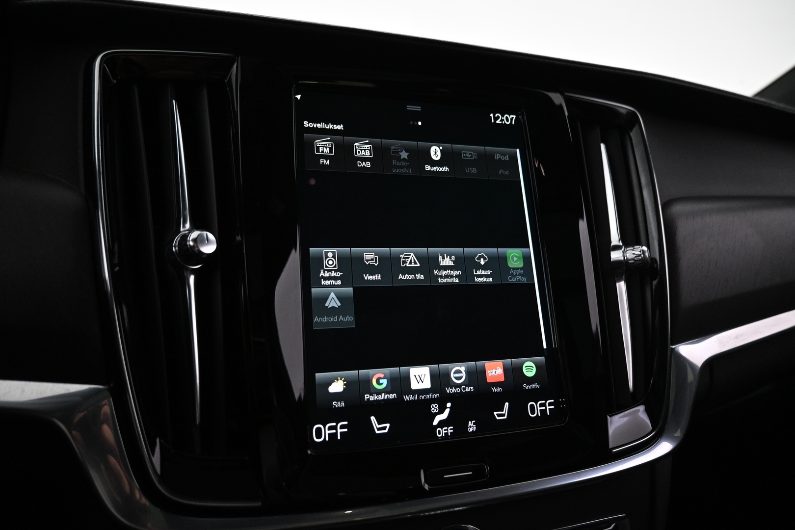 VOLVO V90 Cross Country 2020