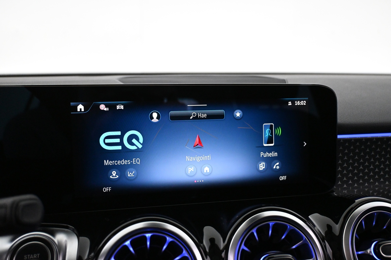 MERCEDES-BENZ EQB 2025