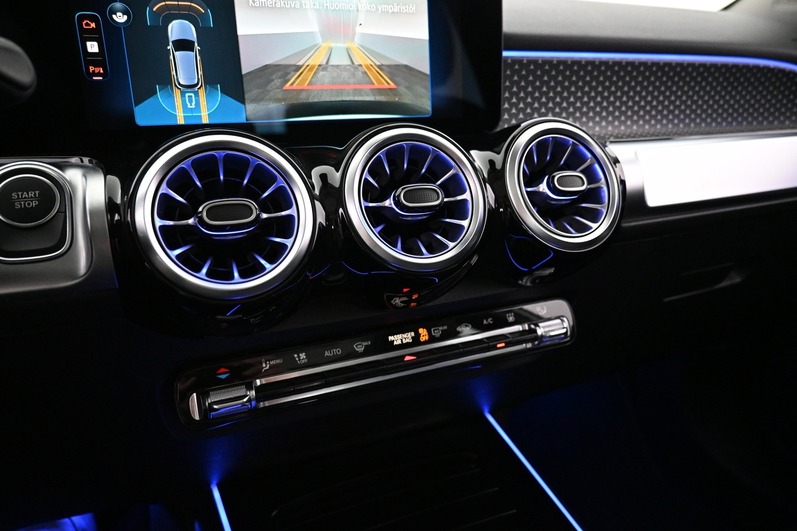 MERCEDES-BENZ EQB 2025
