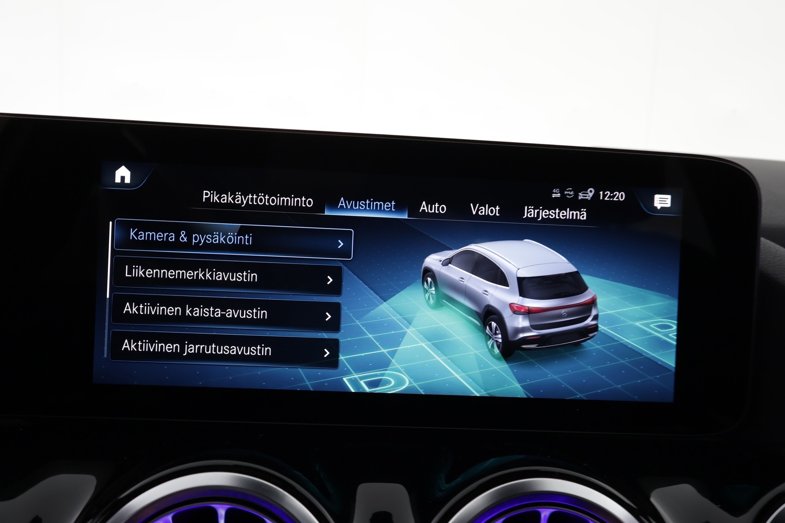 MERCEDES-BENZ EQA 2023