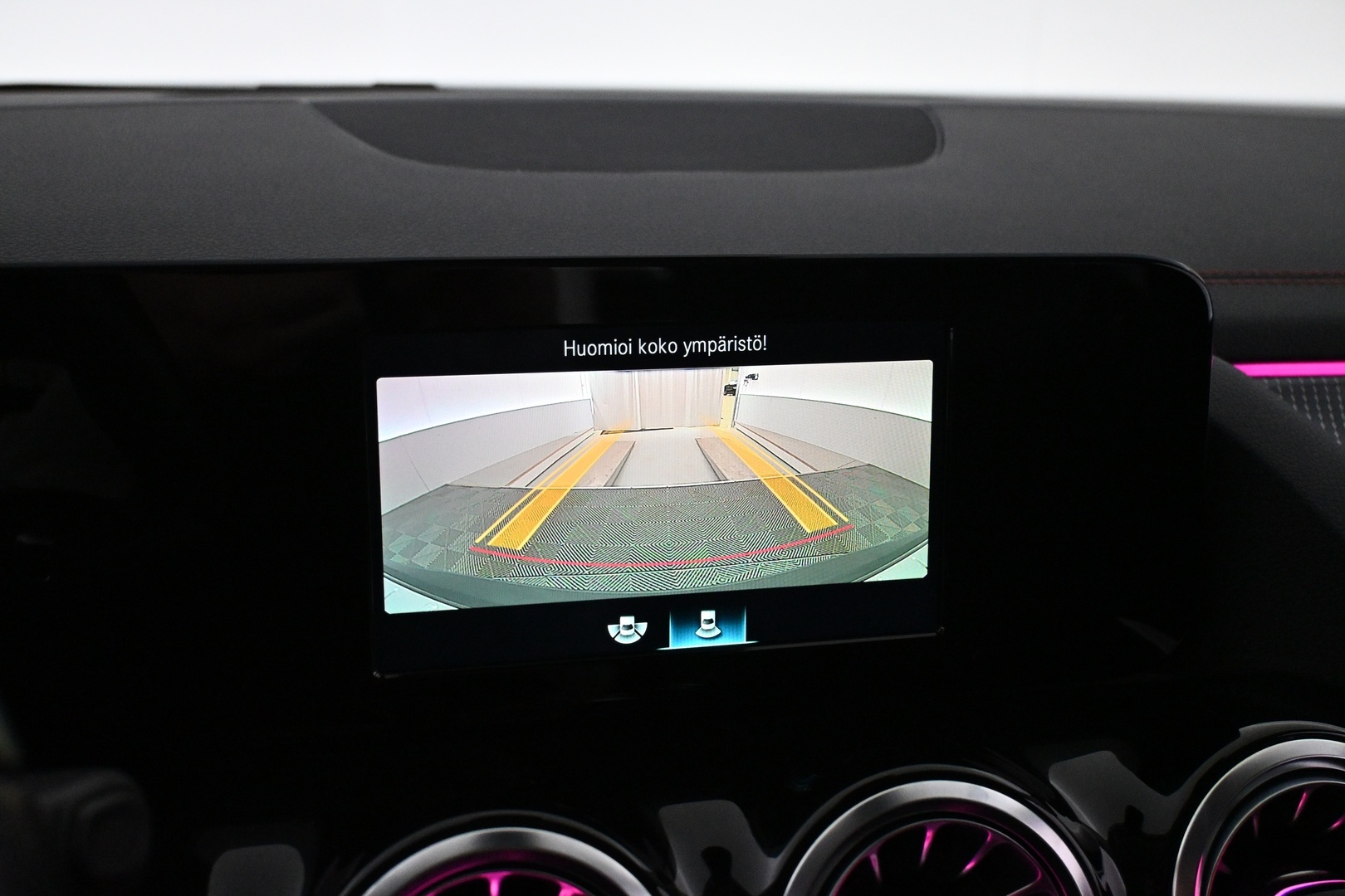 MERCEDES-BENZ EQA 2023