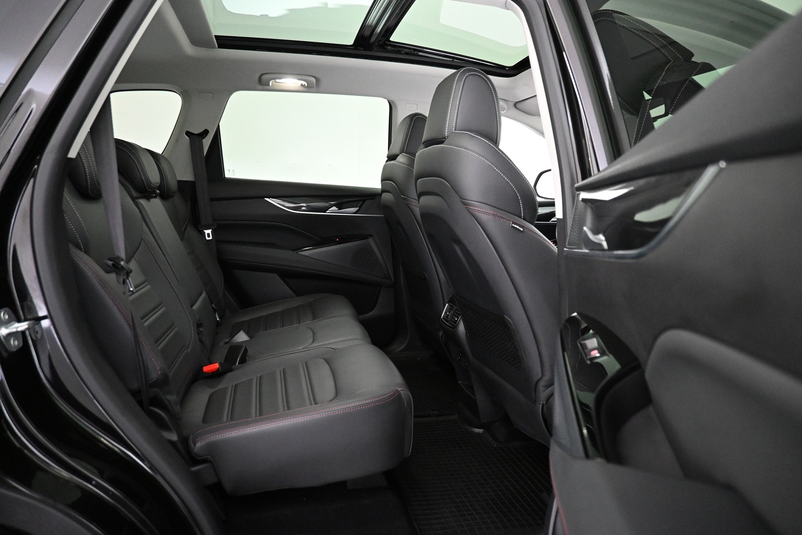 MAXUS Euniq 6 2023