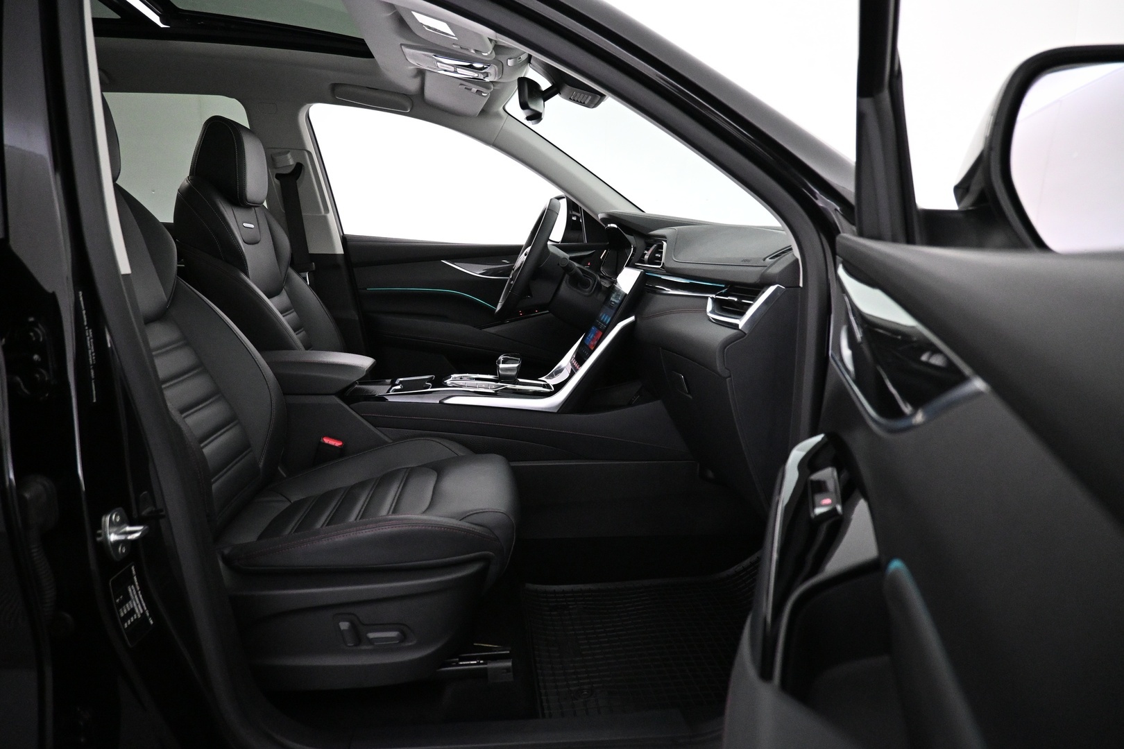 MAXUS Euniq 6 2023