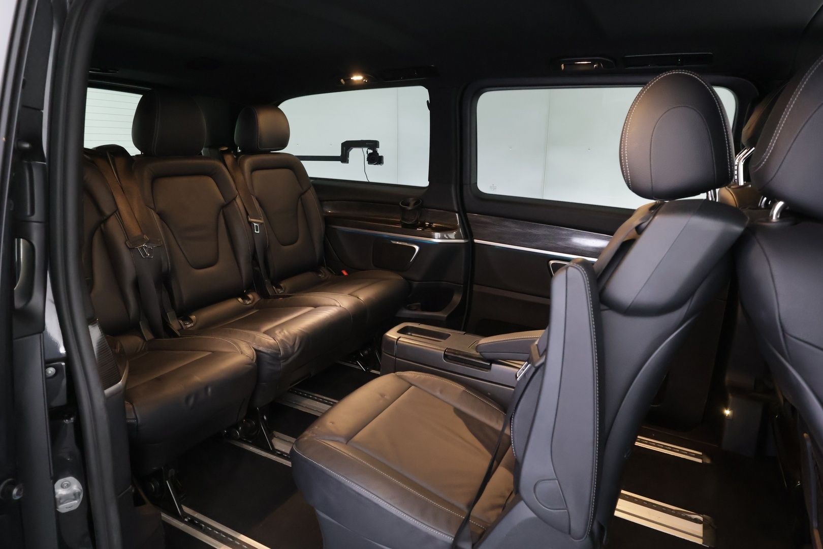 MERCEDES-BENZ EQV 2021