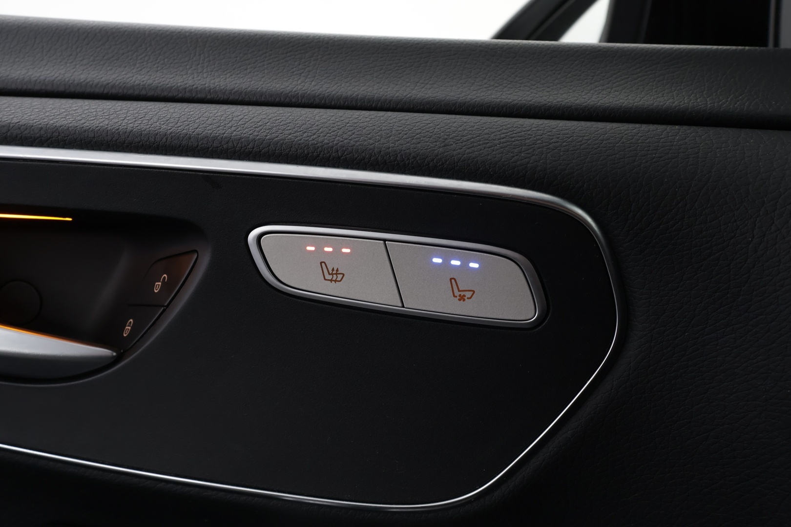MERCEDES-BENZ EQV 2021