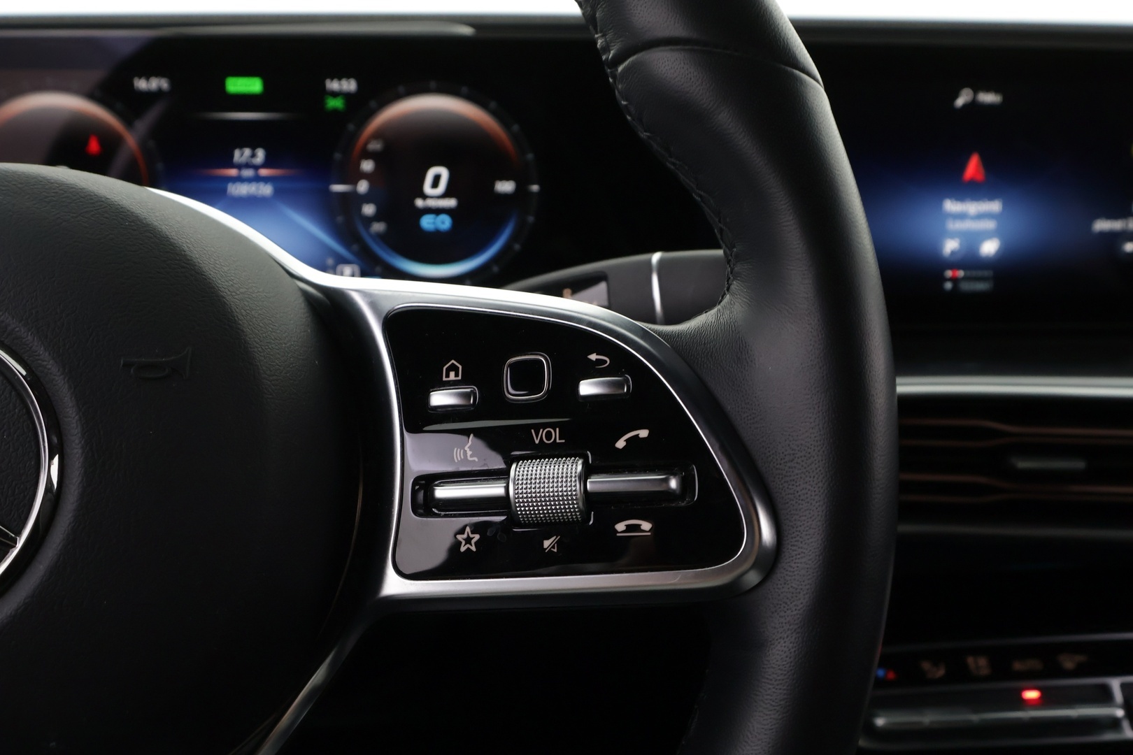 MERCEDES-BENZ EQC 2023