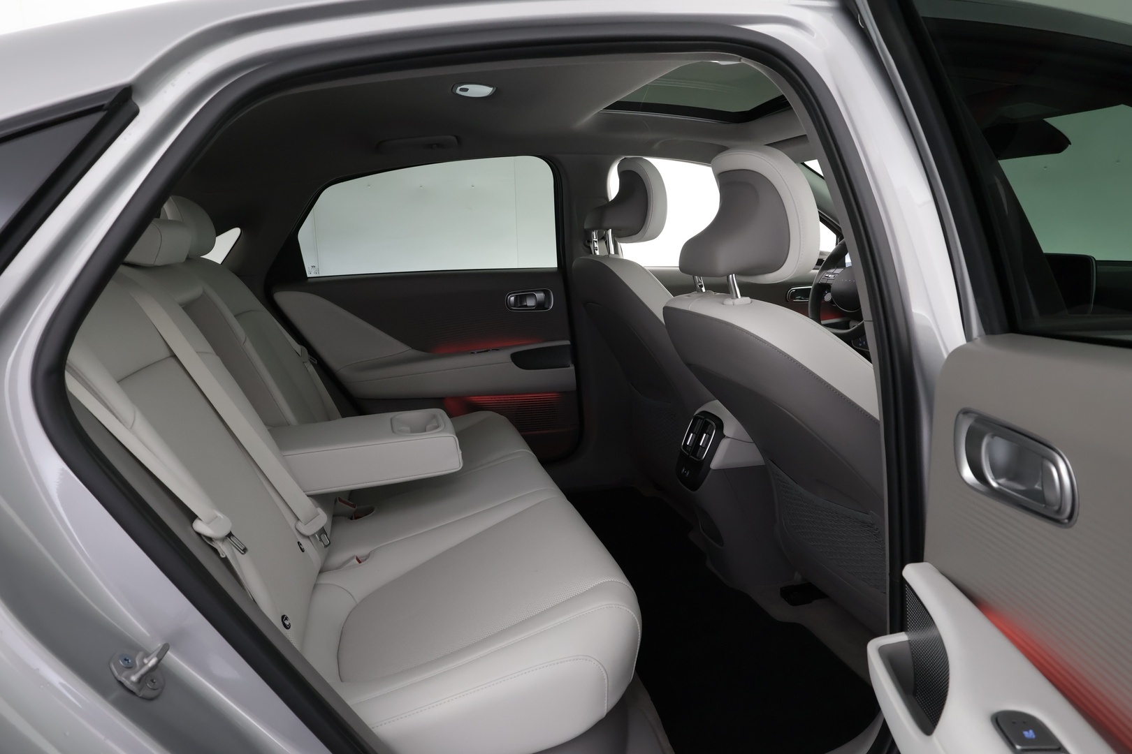 HYUNDAI IONIQ 6 2025