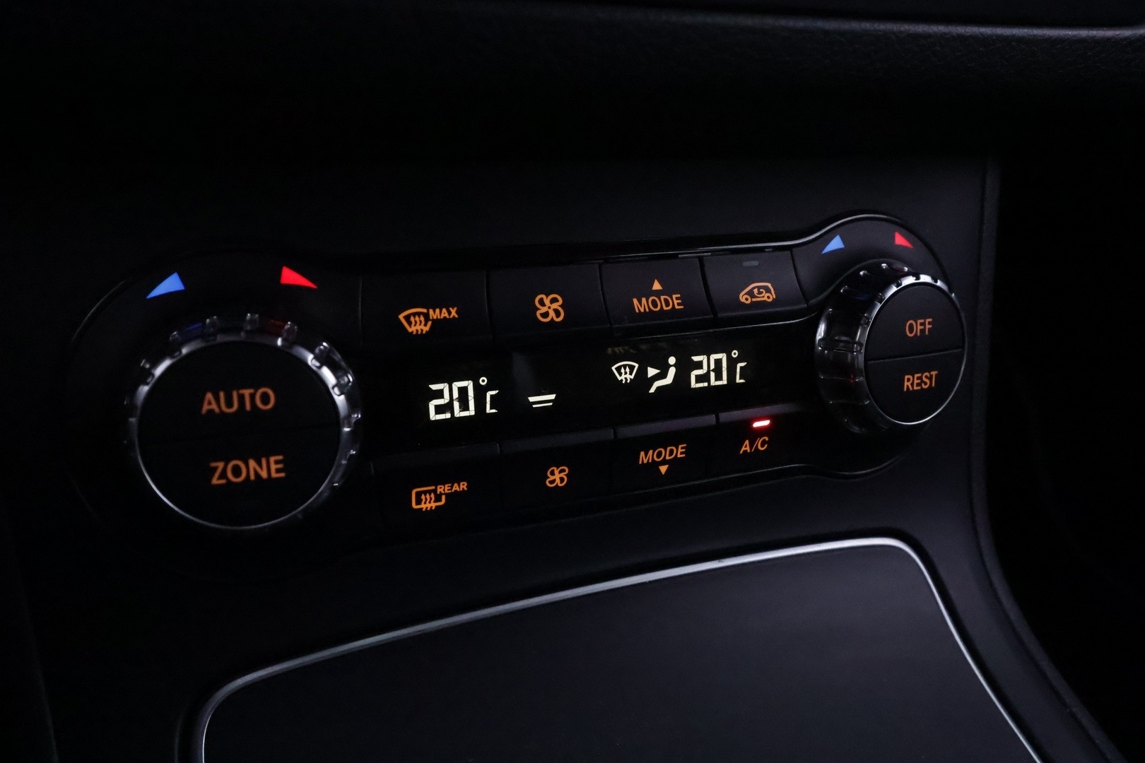 MERCEDES-BENZ B 2016