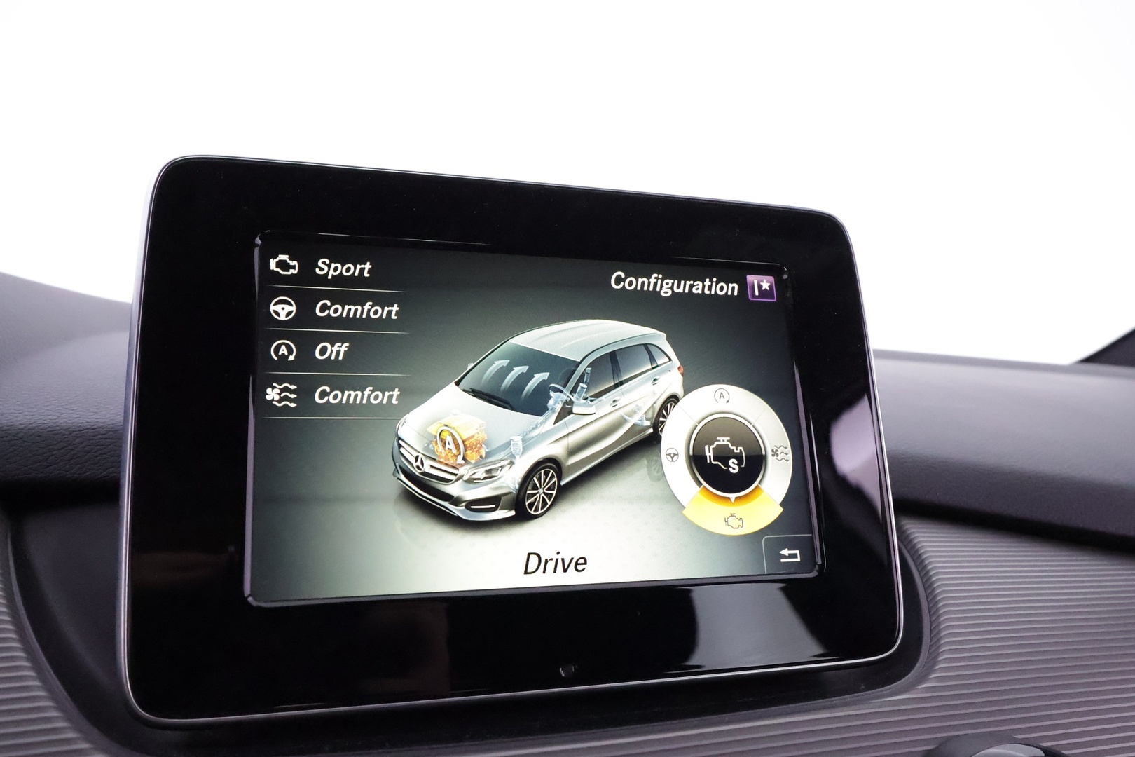 MERCEDES-BENZ B 2016