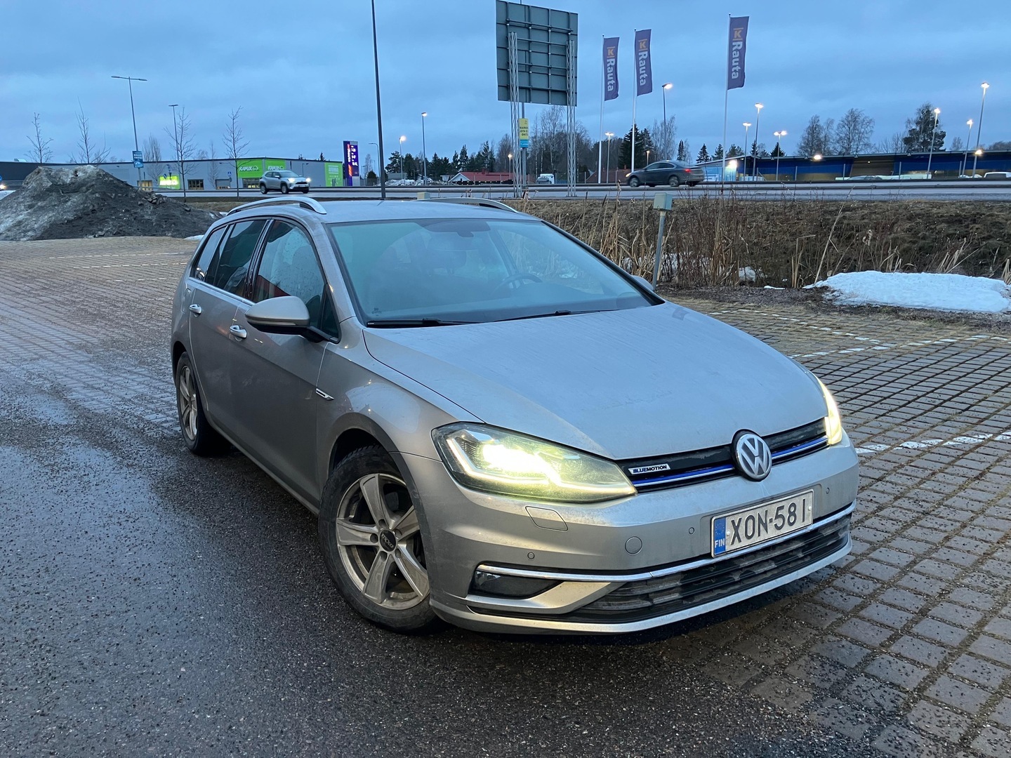 VOLKSWAGEN Golf 2018