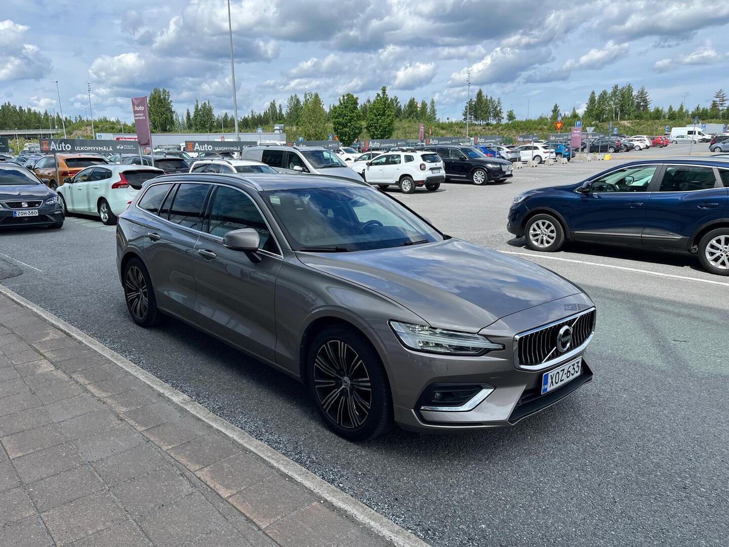 VOLVO V60 2019