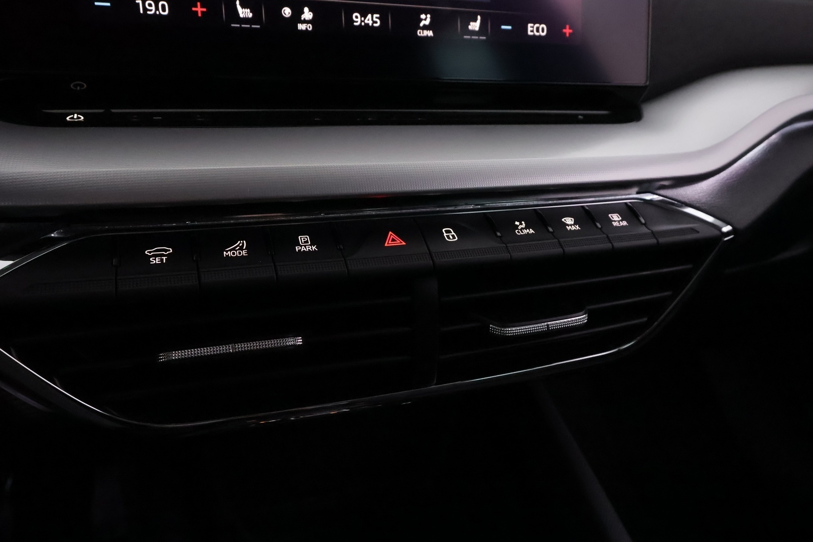 SKODA Octavia 2024