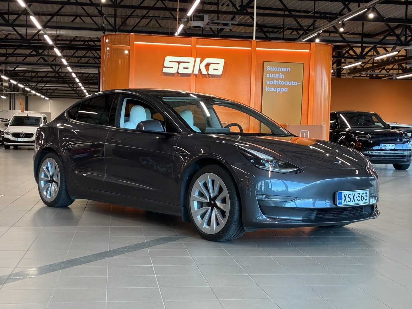 TESLA Model 3 2022