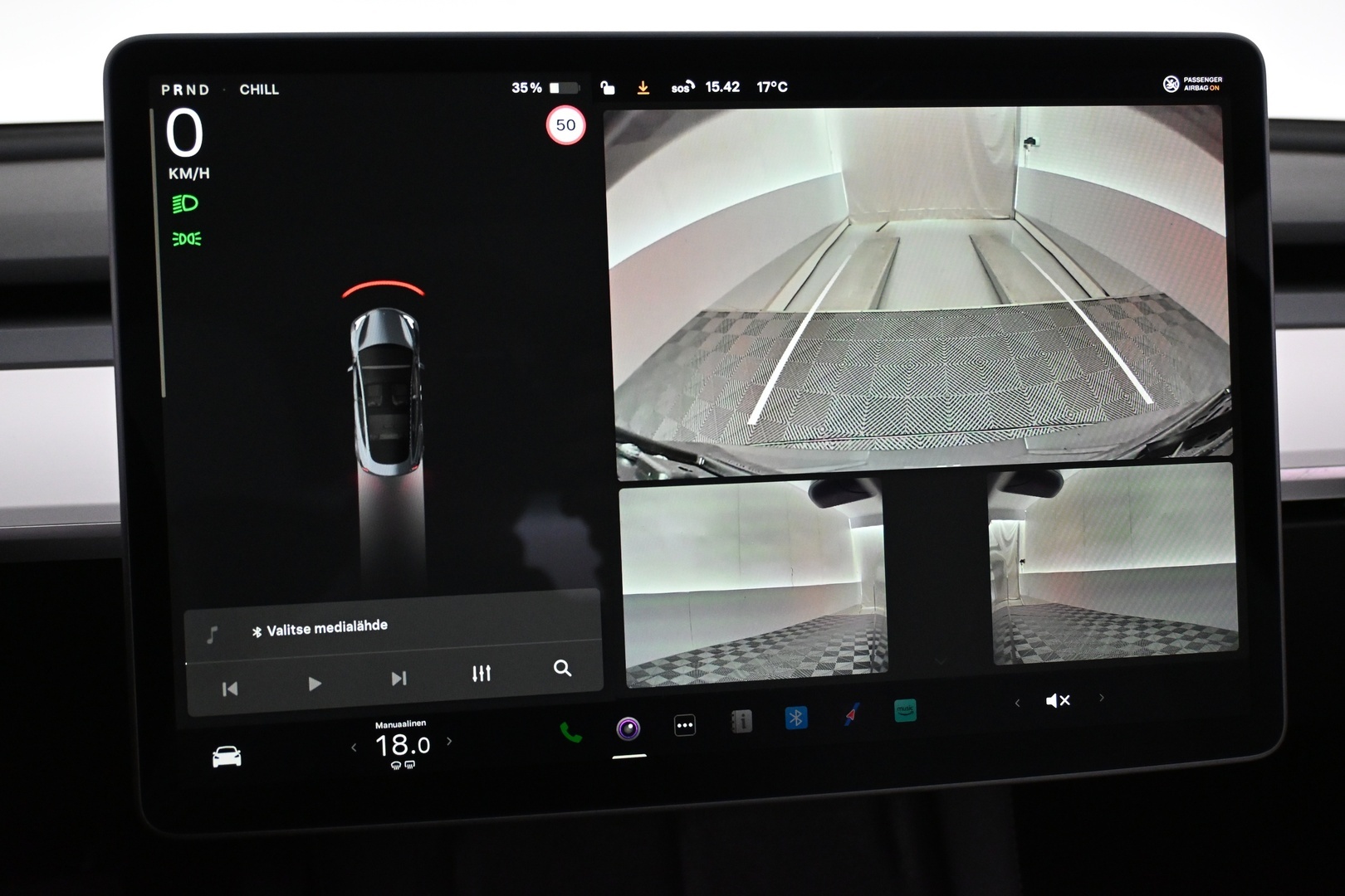 TESLA Model 3 2022