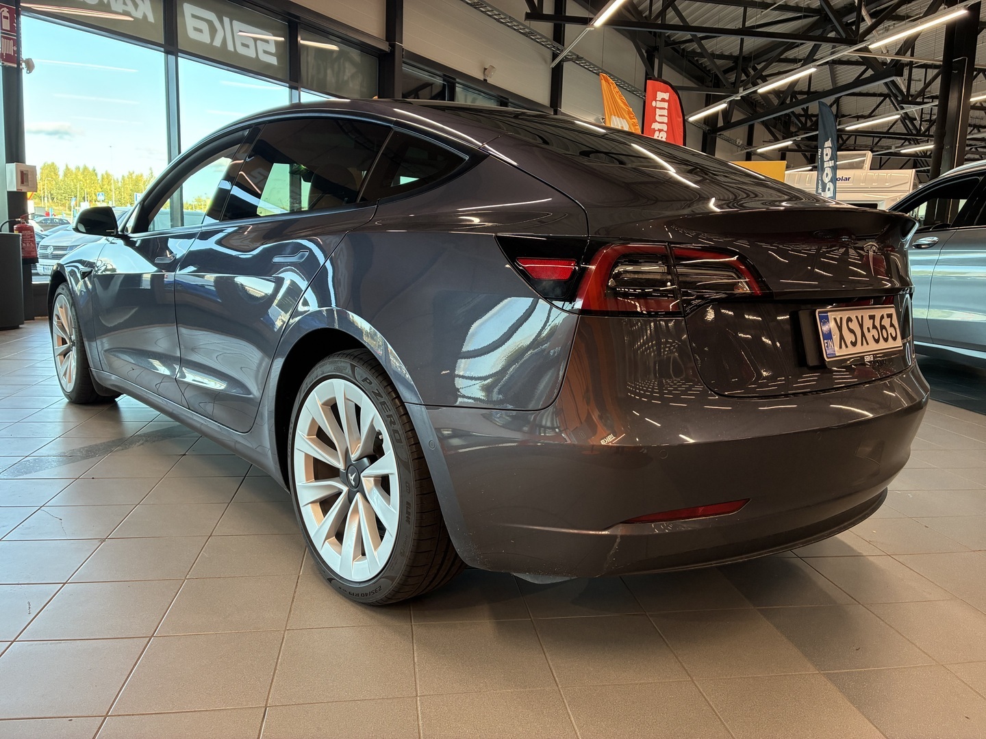 TESLA Model 3 2022