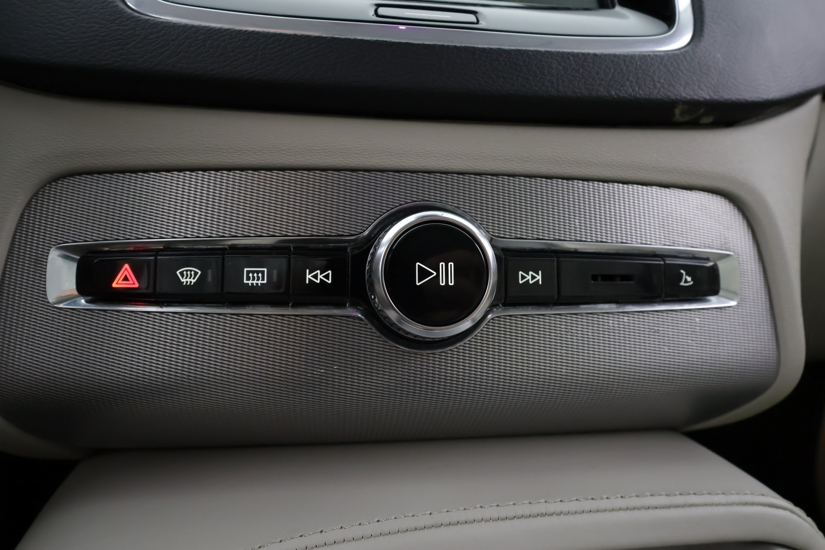 VOLVO XC90 2019
