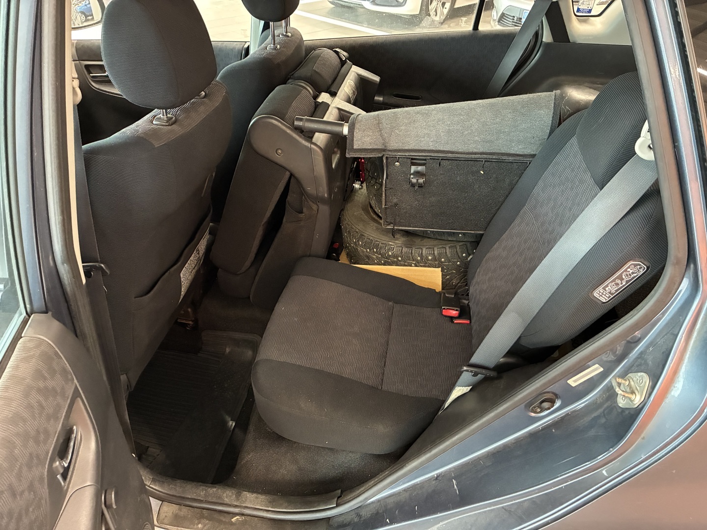 TOYOTA Corolla Verso 2004