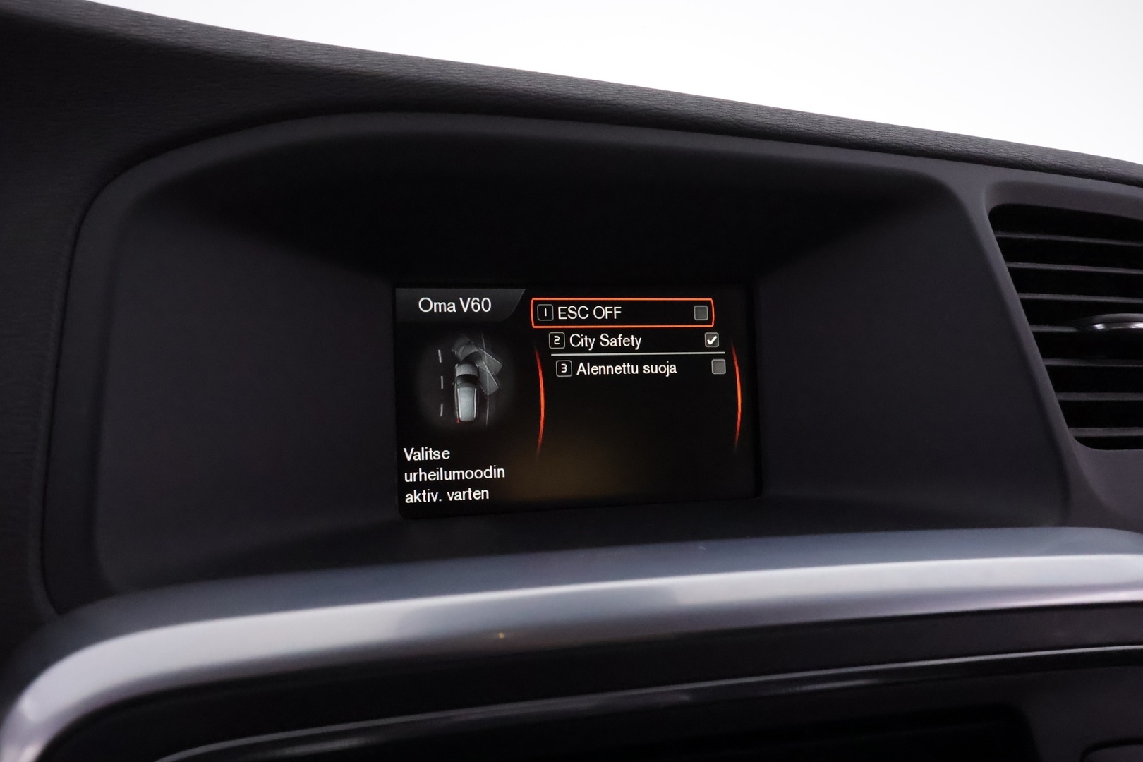 VOLVO V60 Cross Country 2016