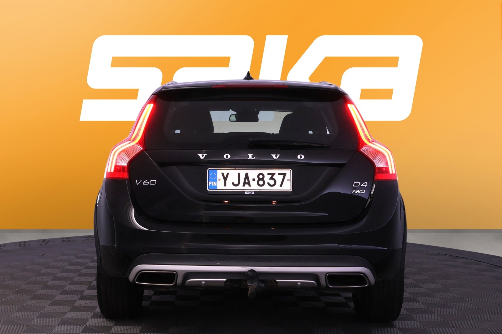 VOLVO V60 Cross Country 2016