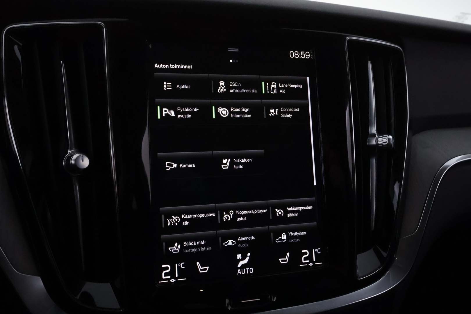 VOLVO V60 Cross Country 2022