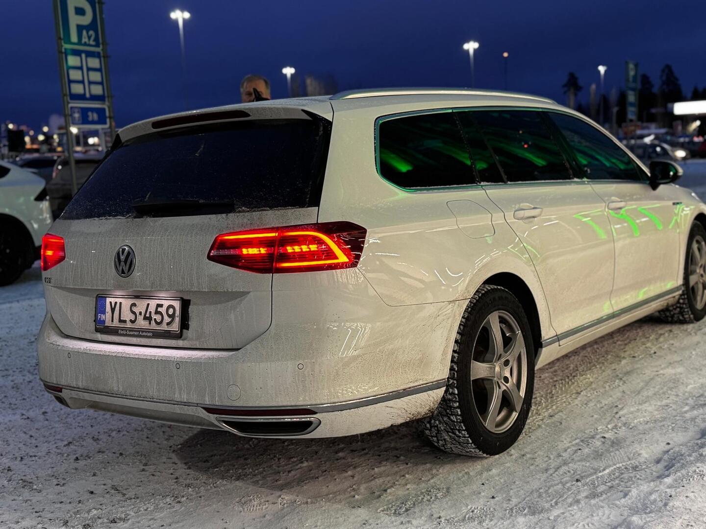 VOLKSWAGEN Passat 2017