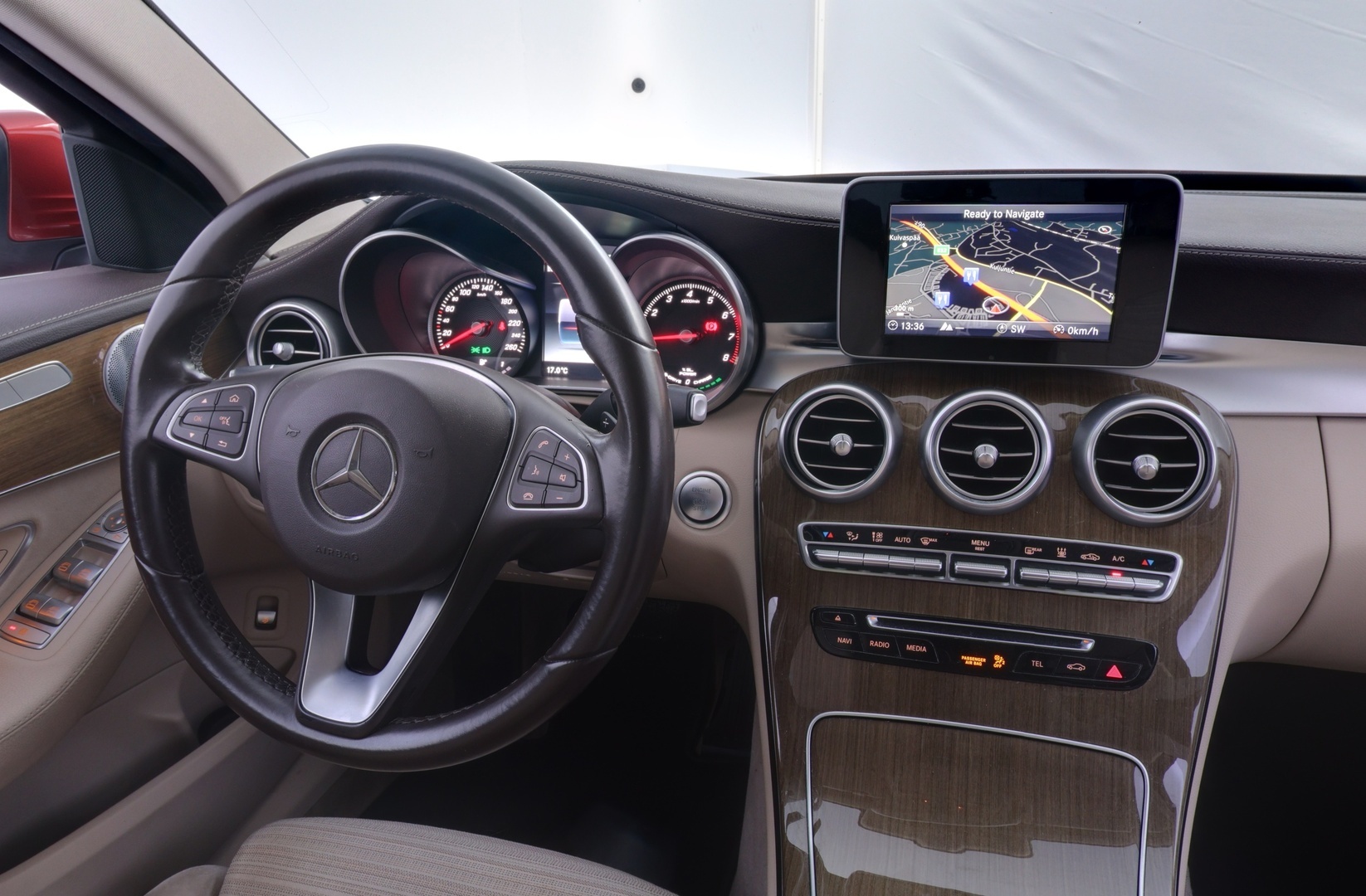 MERCEDES-BENZ C 2016