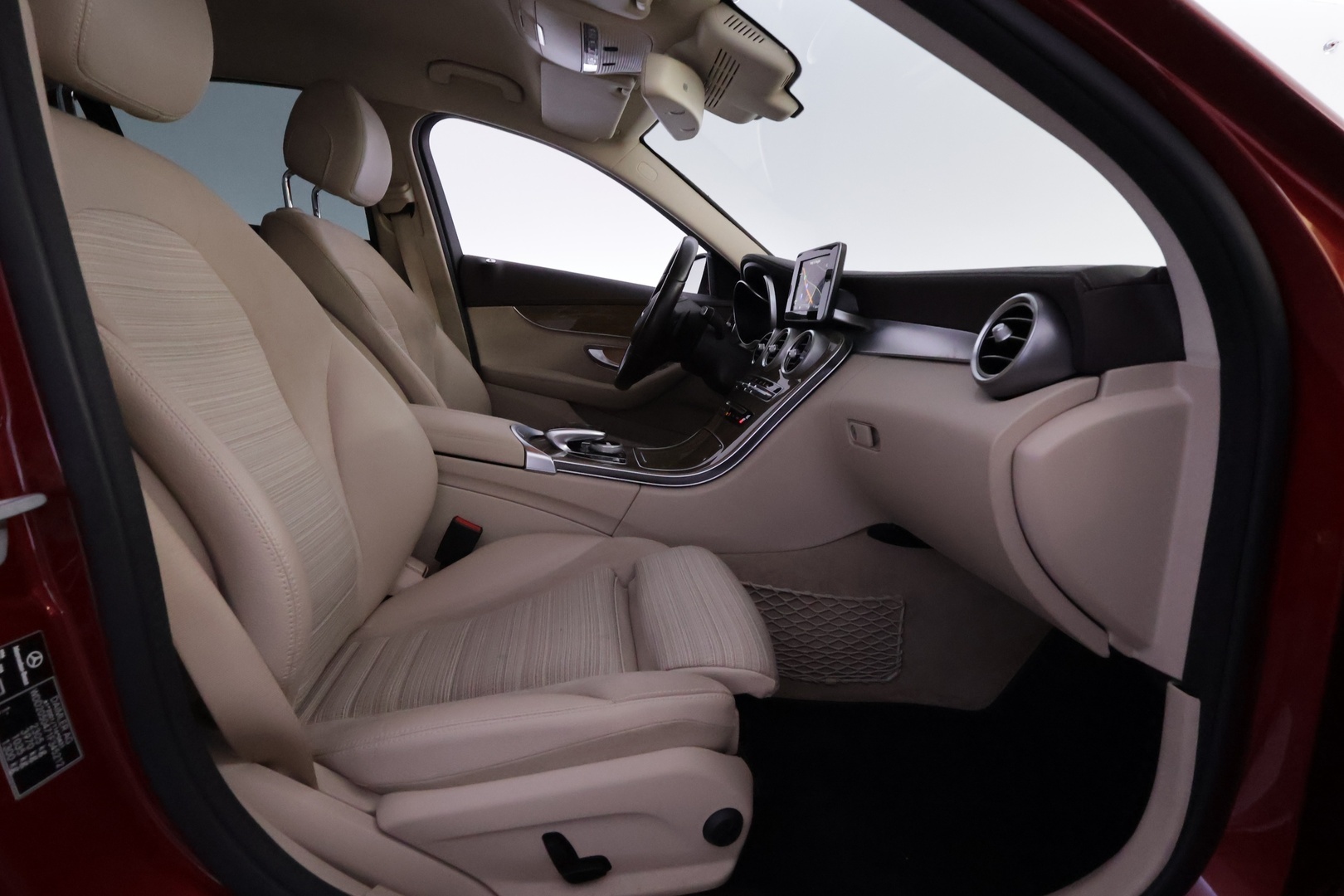 MERCEDES-BENZ C 2016