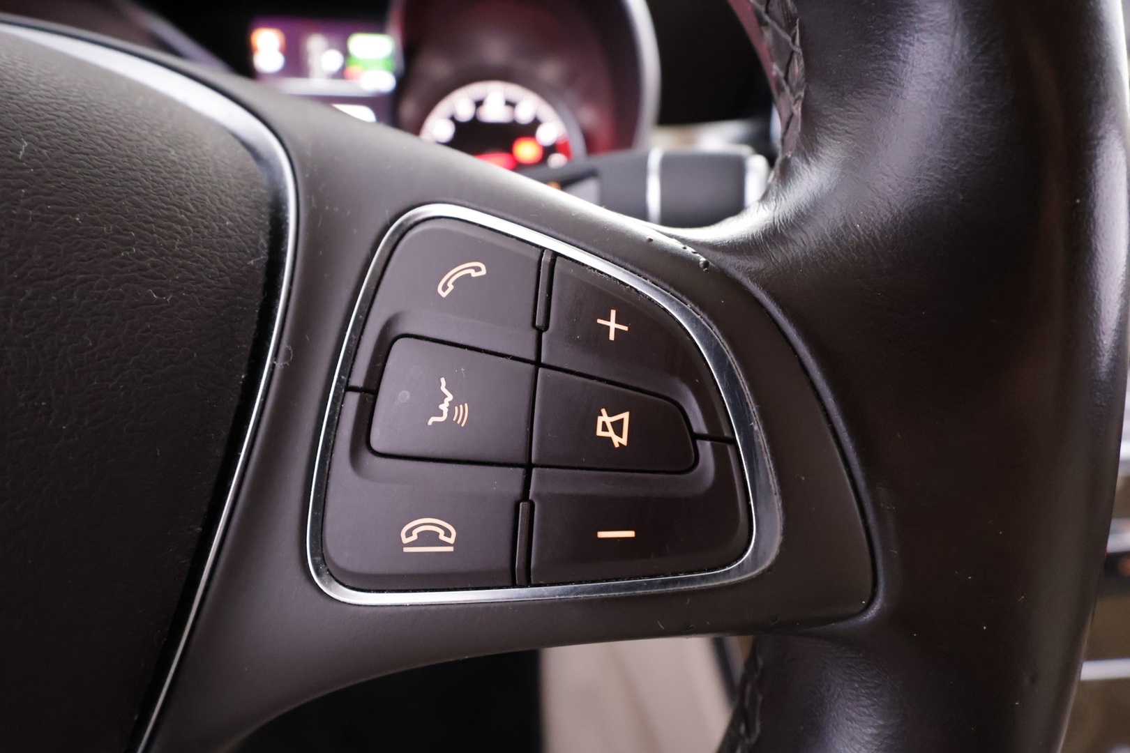 MERCEDES-BENZ C 2016