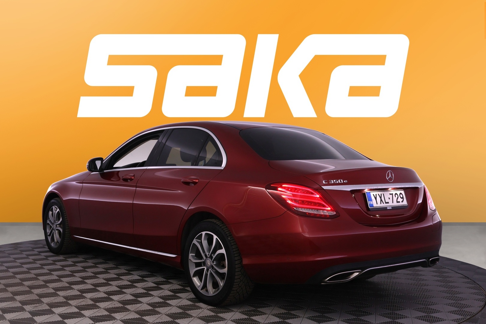 MERCEDES-BENZ C 2016