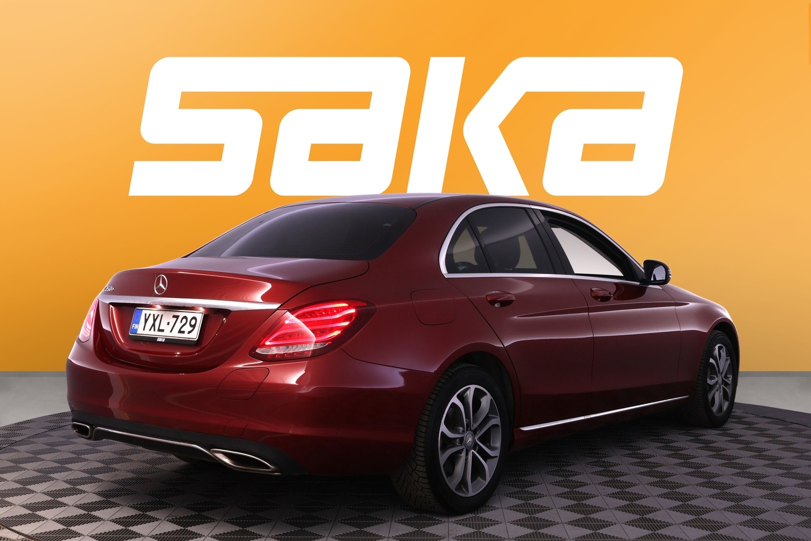 MERCEDES-BENZ C 2016