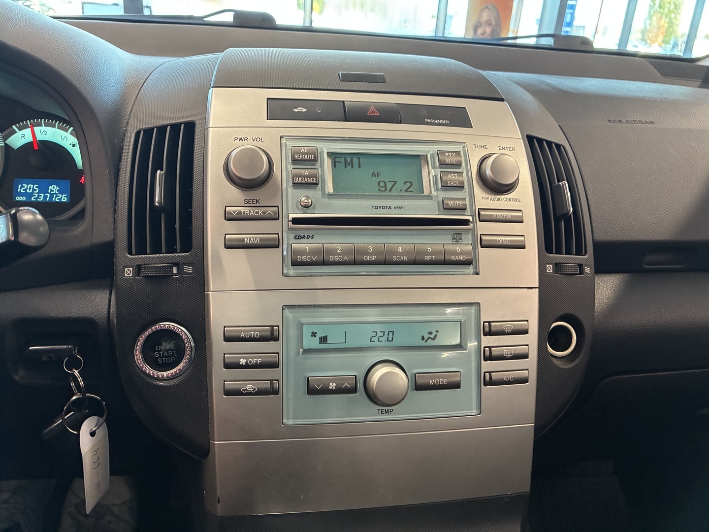 TOYOTA Corolla Verso 2005