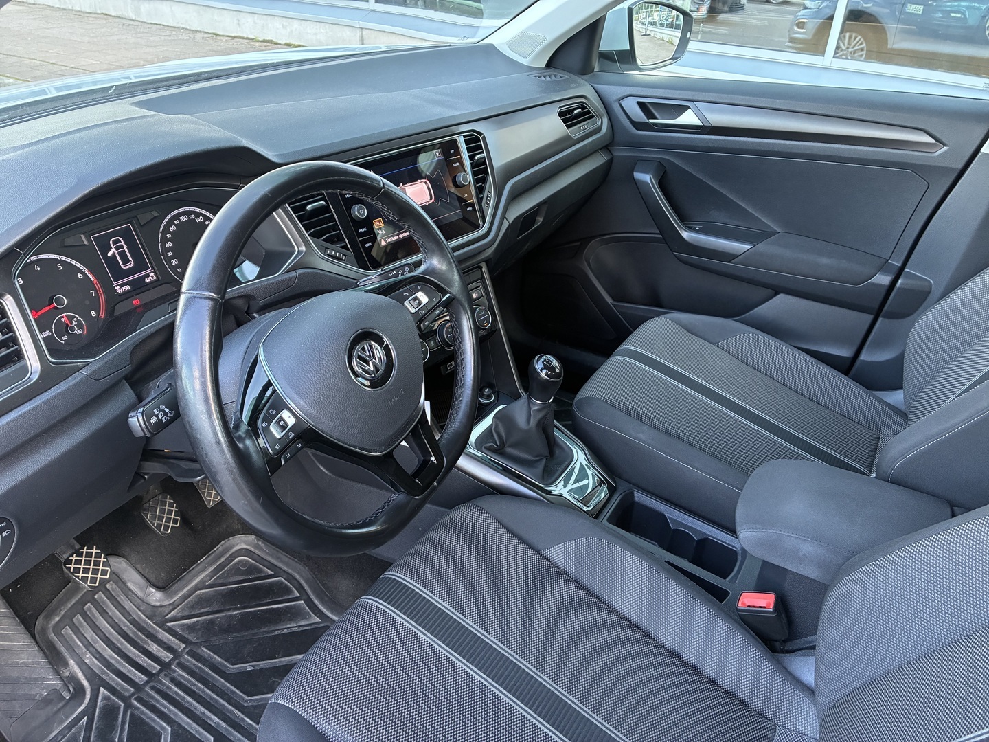 VOLKSWAGEN T-Roc 2018