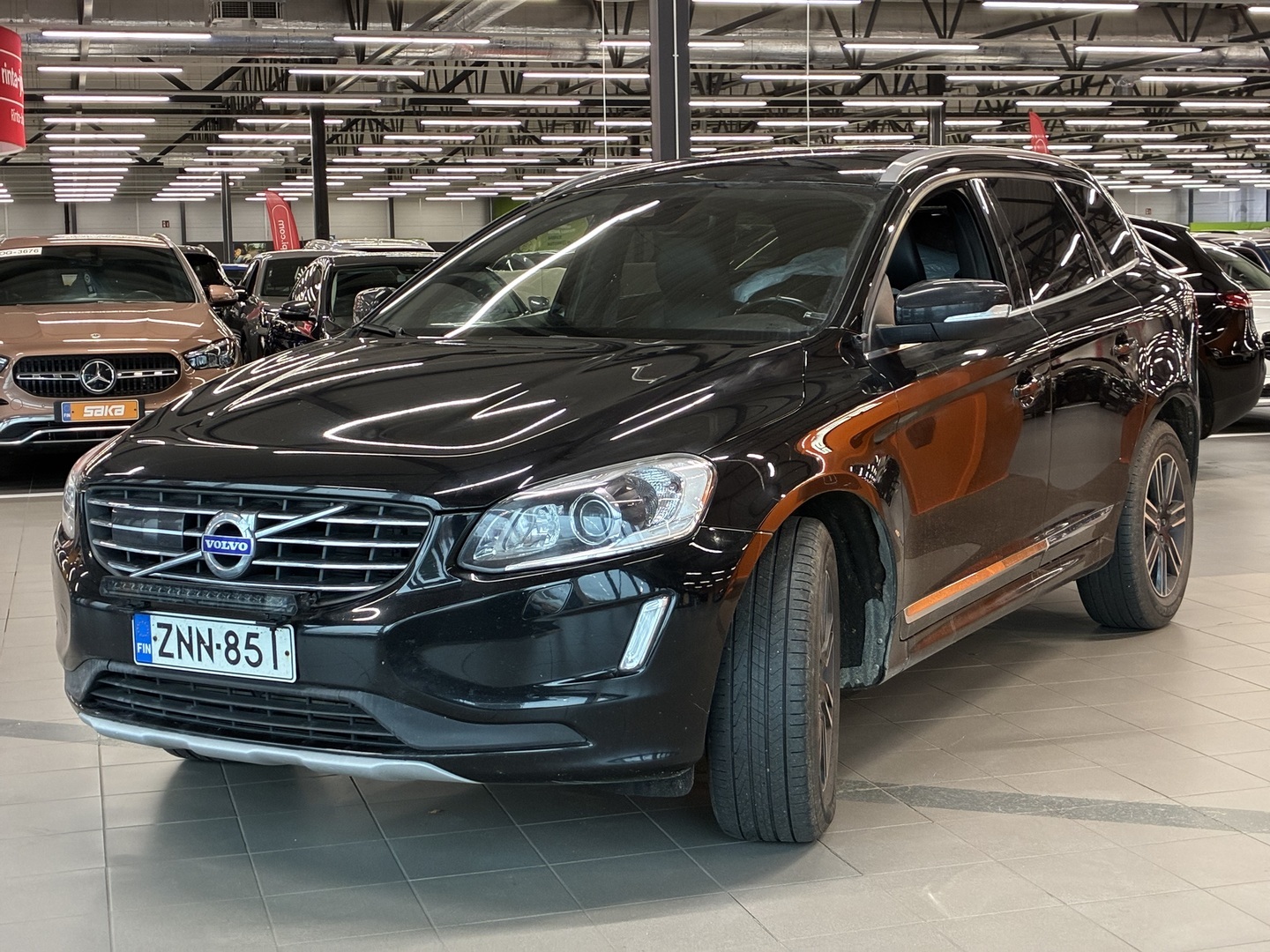 VOLVO XC60 2017
