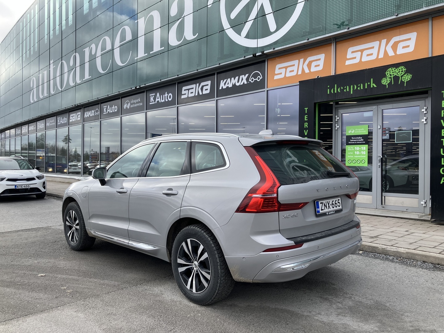 VOLVO XC60 2022