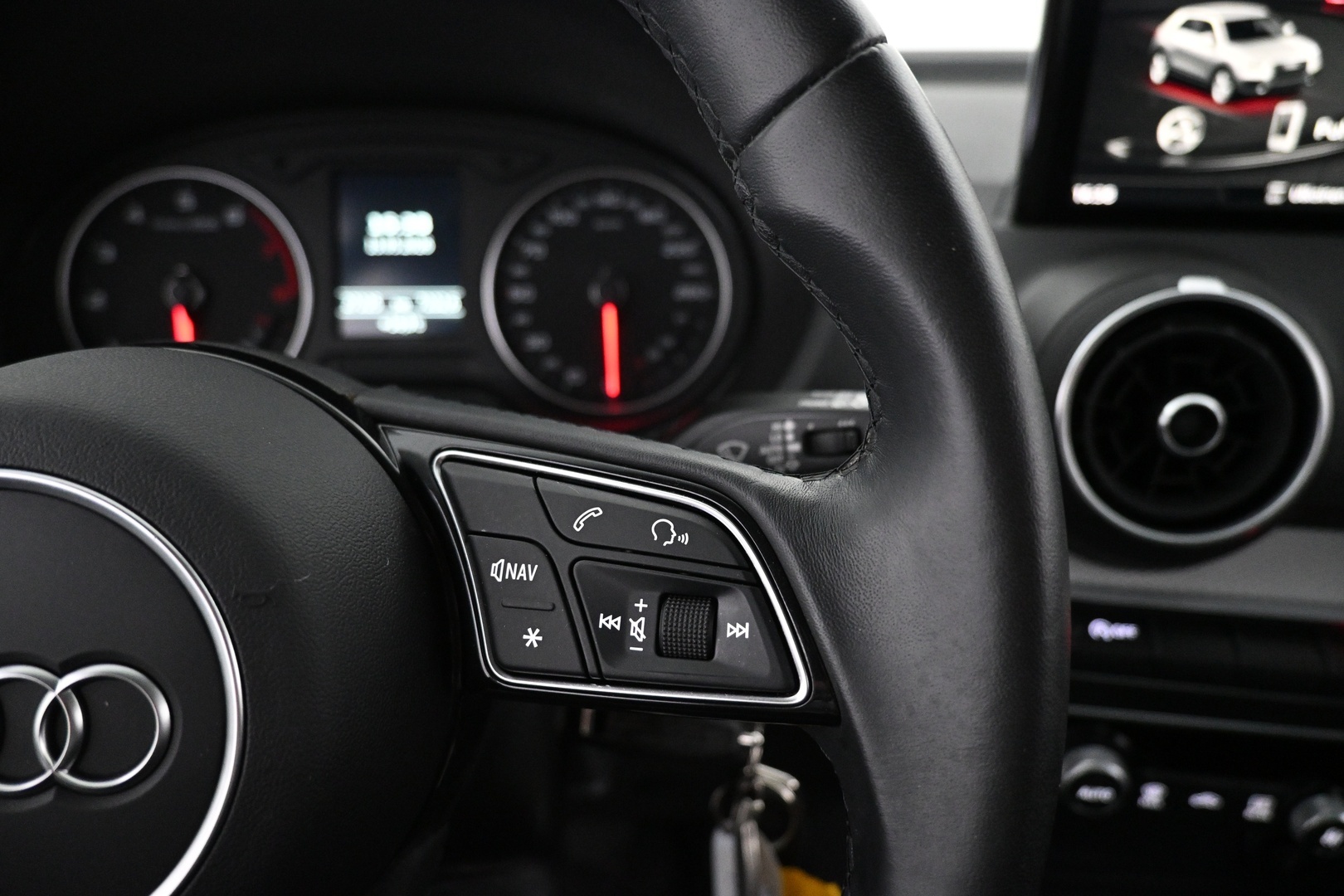 AUDI Q2 2023