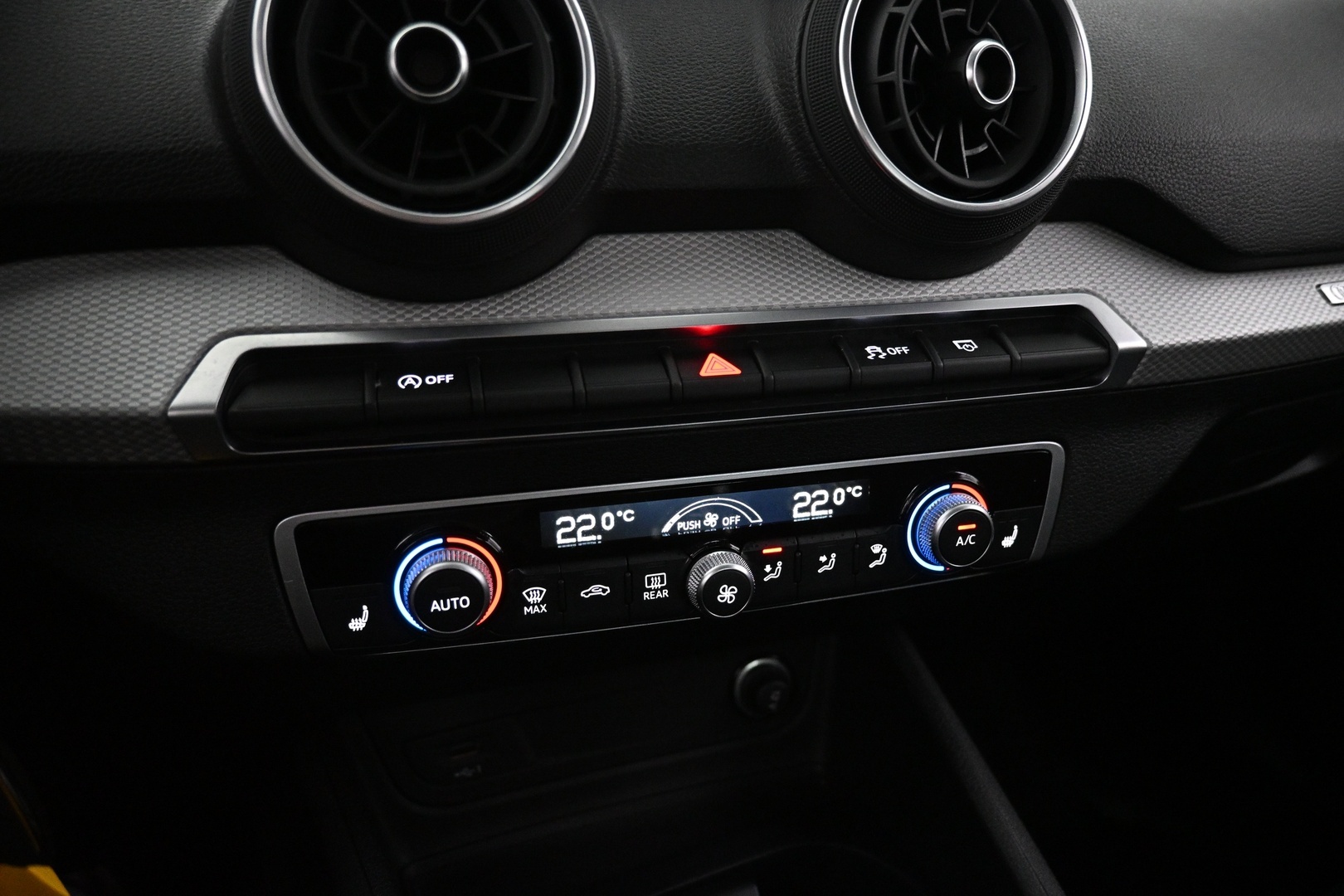 AUDI Q2 2023