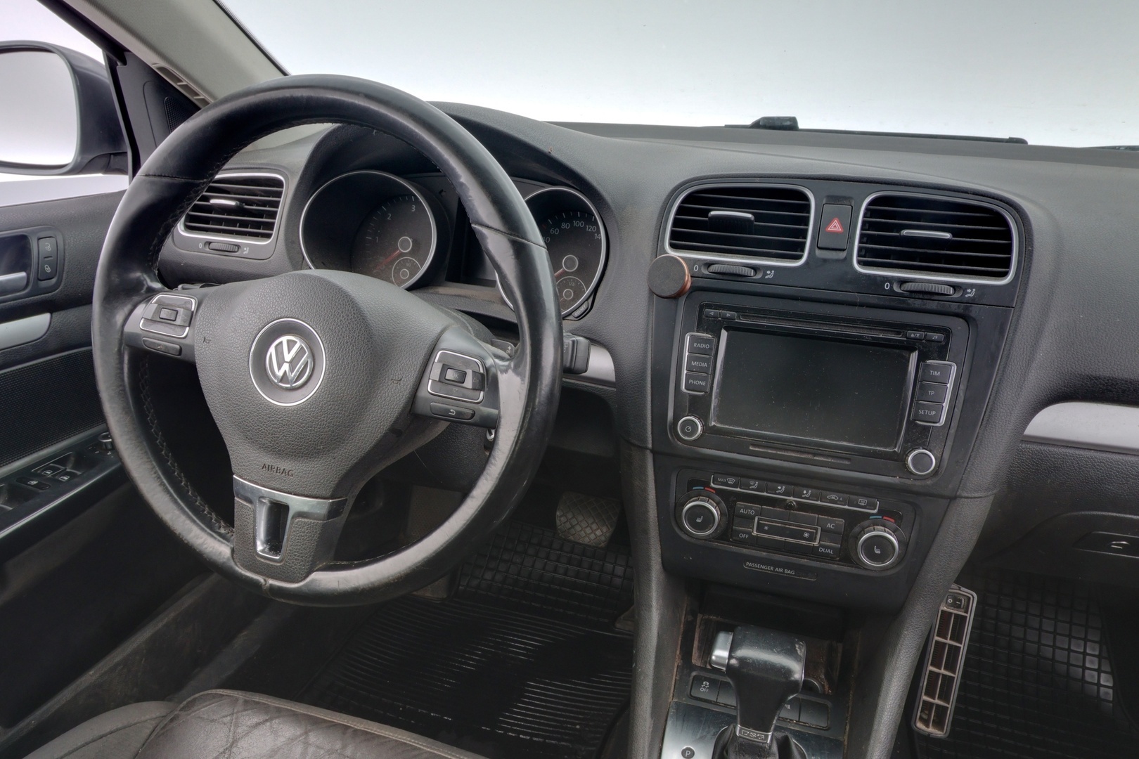 VOLKSWAGEN Golf 2010