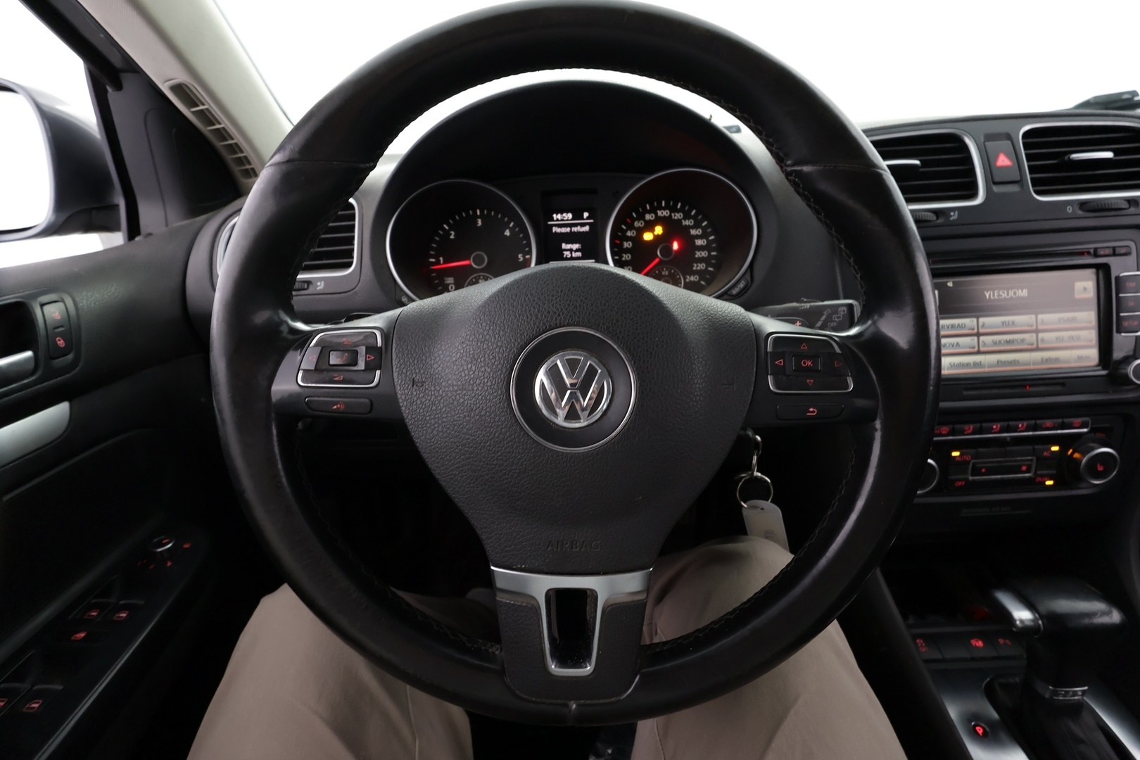 VOLKSWAGEN Golf 2010