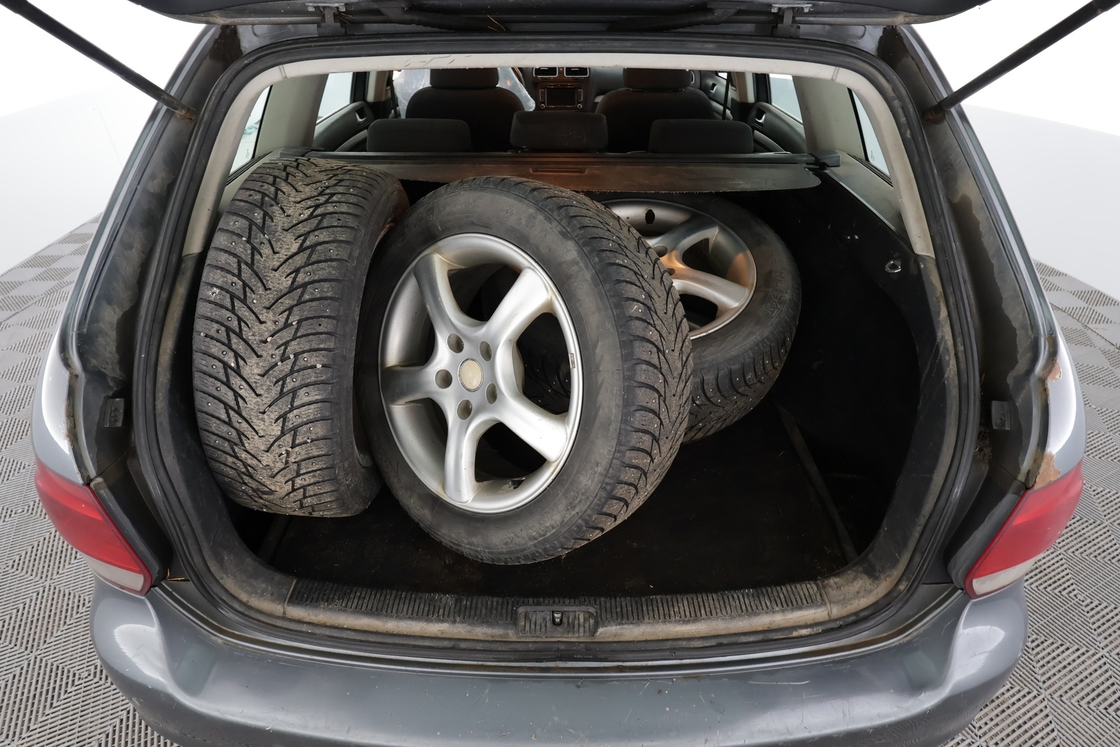 VOLKSWAGEN Golf 2010