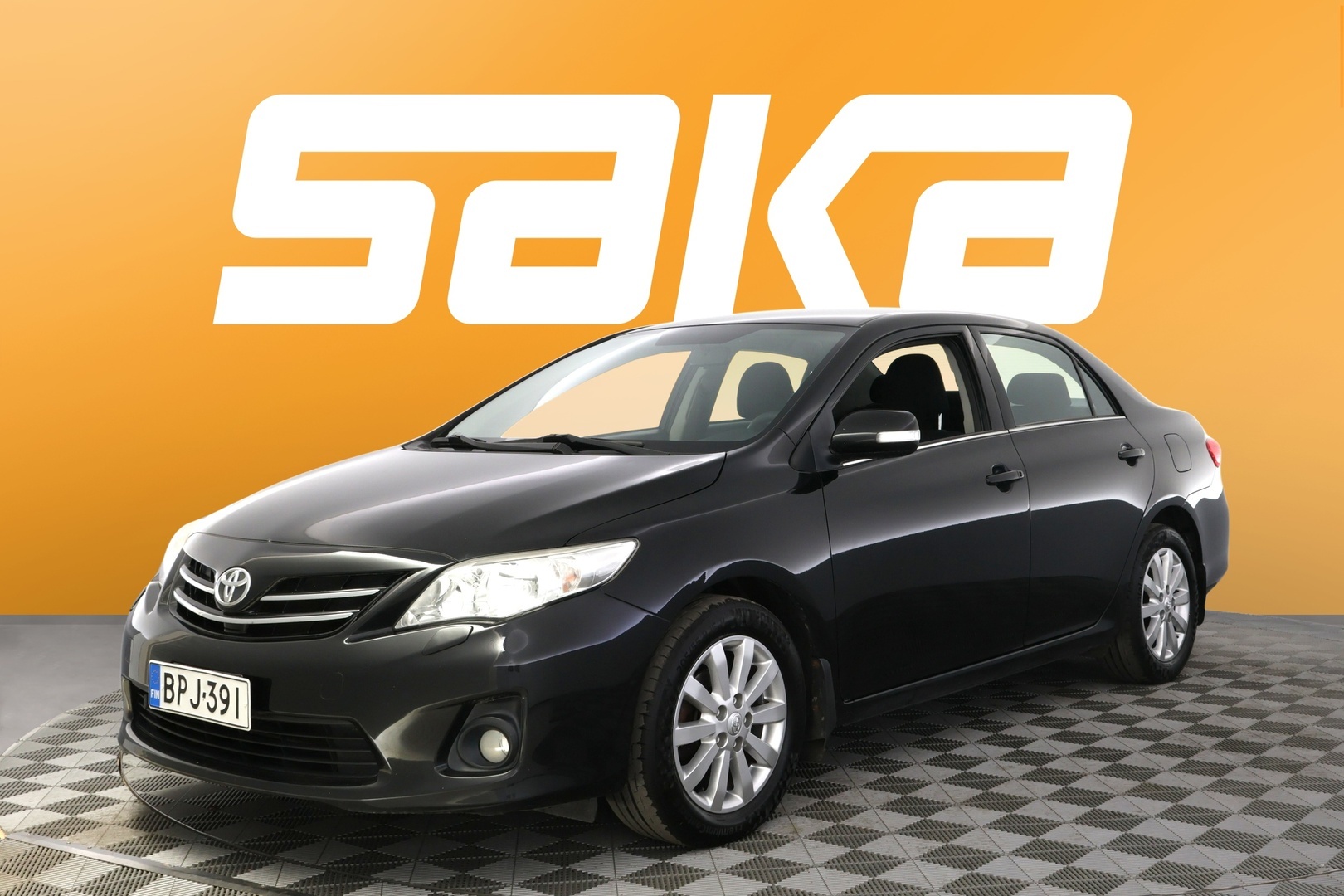 TOYOTA Corolla 2012