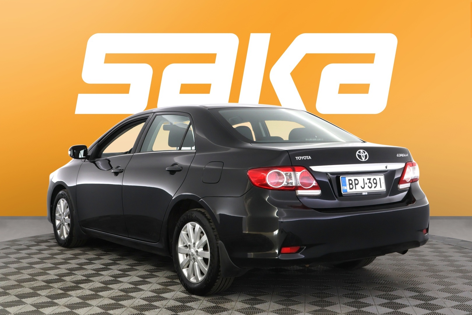 TOYOTA Corolla 2012