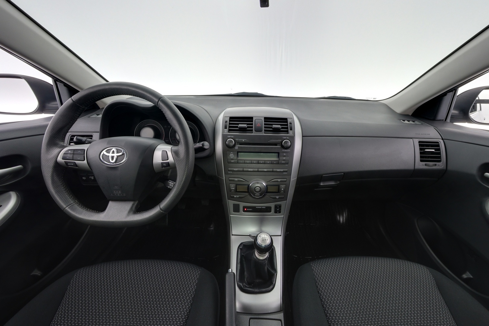 TOYOTA Corolla 2012