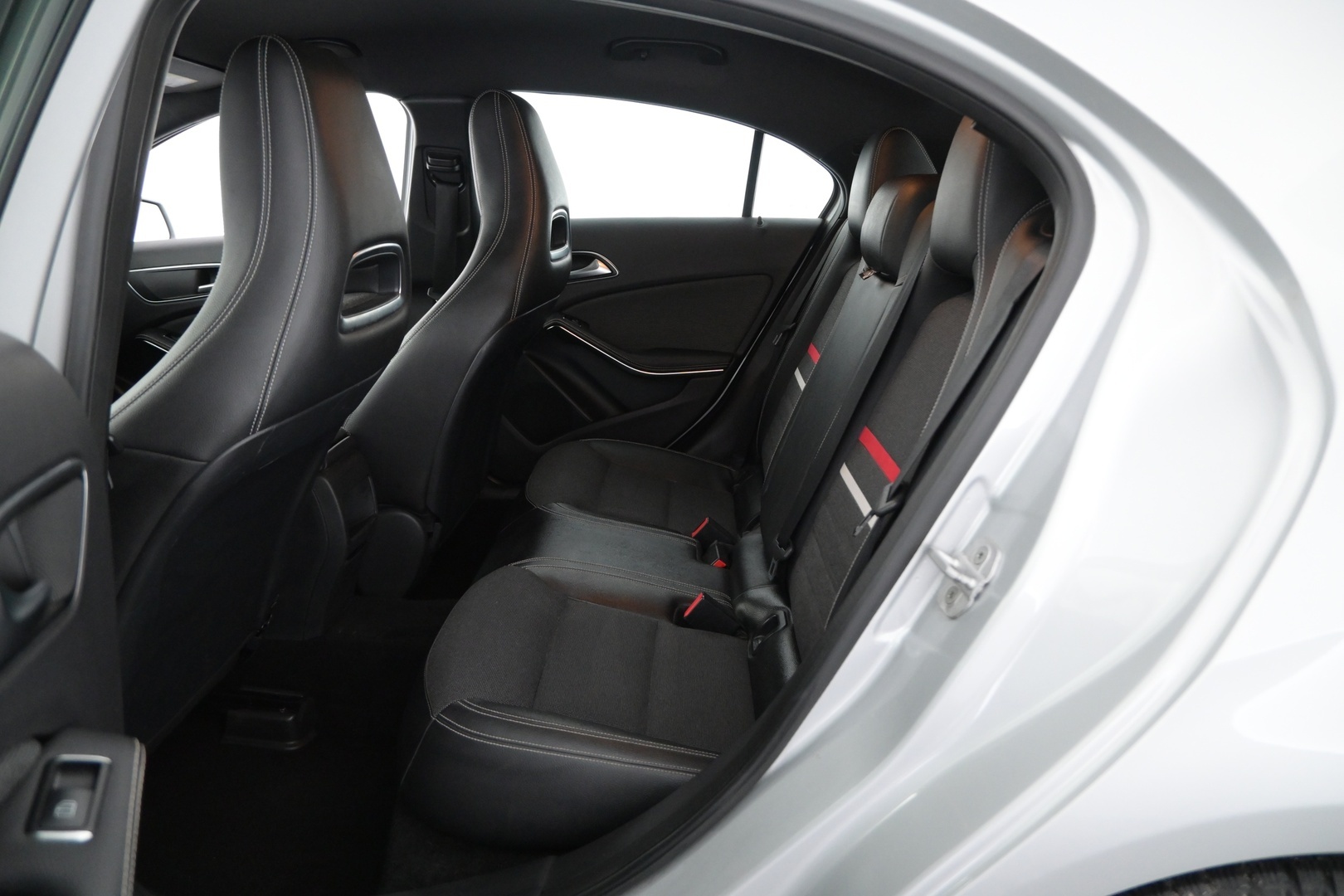 MERCEDES-BENZ A 2014