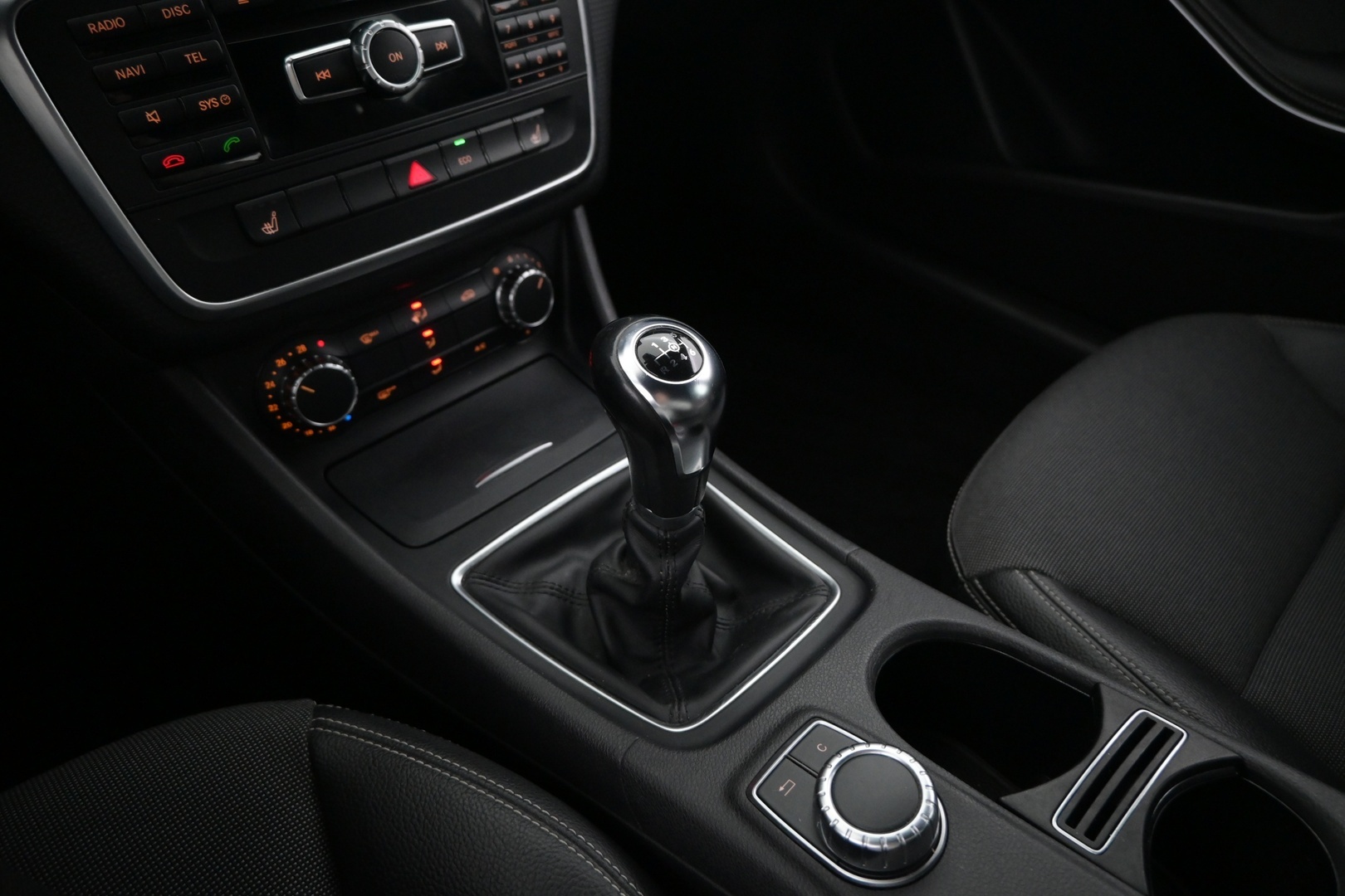 MERCEDES-BENZ A 2014