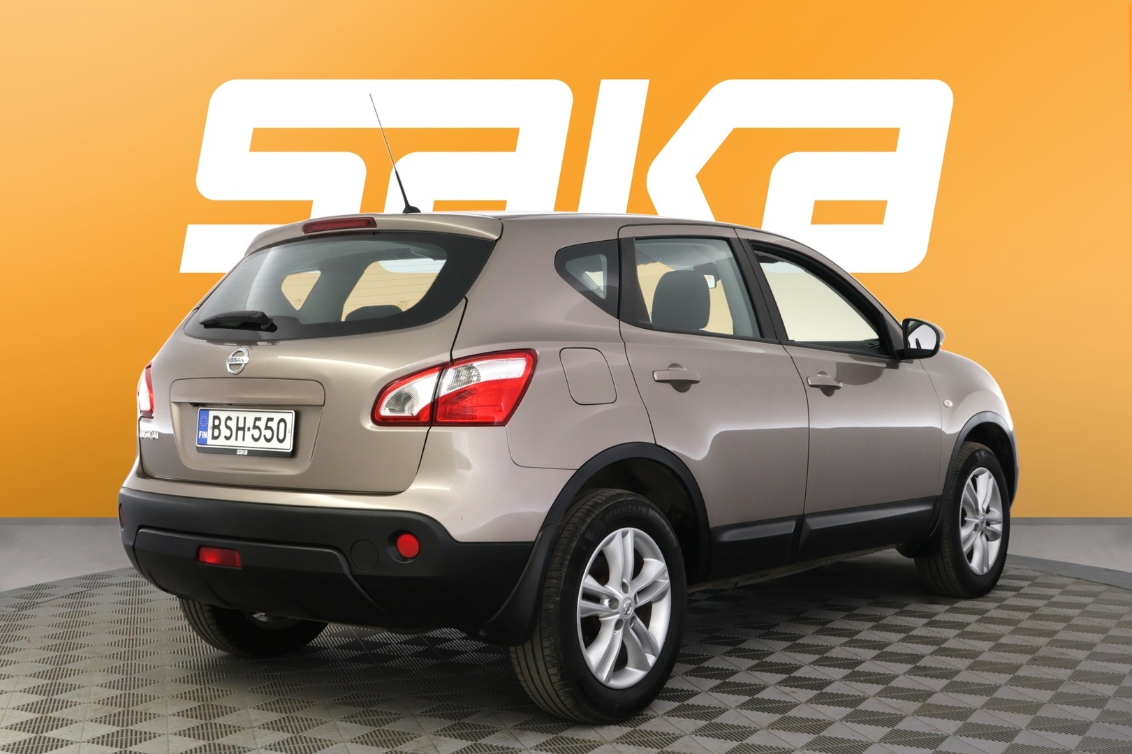NISSAN Qashqai 2012
