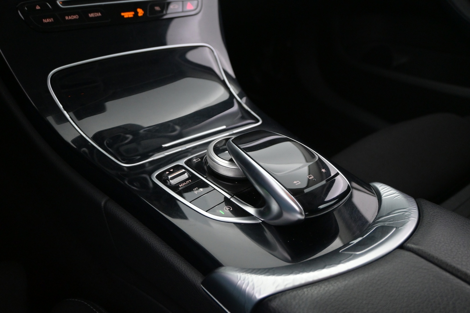 MERCEDES-BENZ C 2015