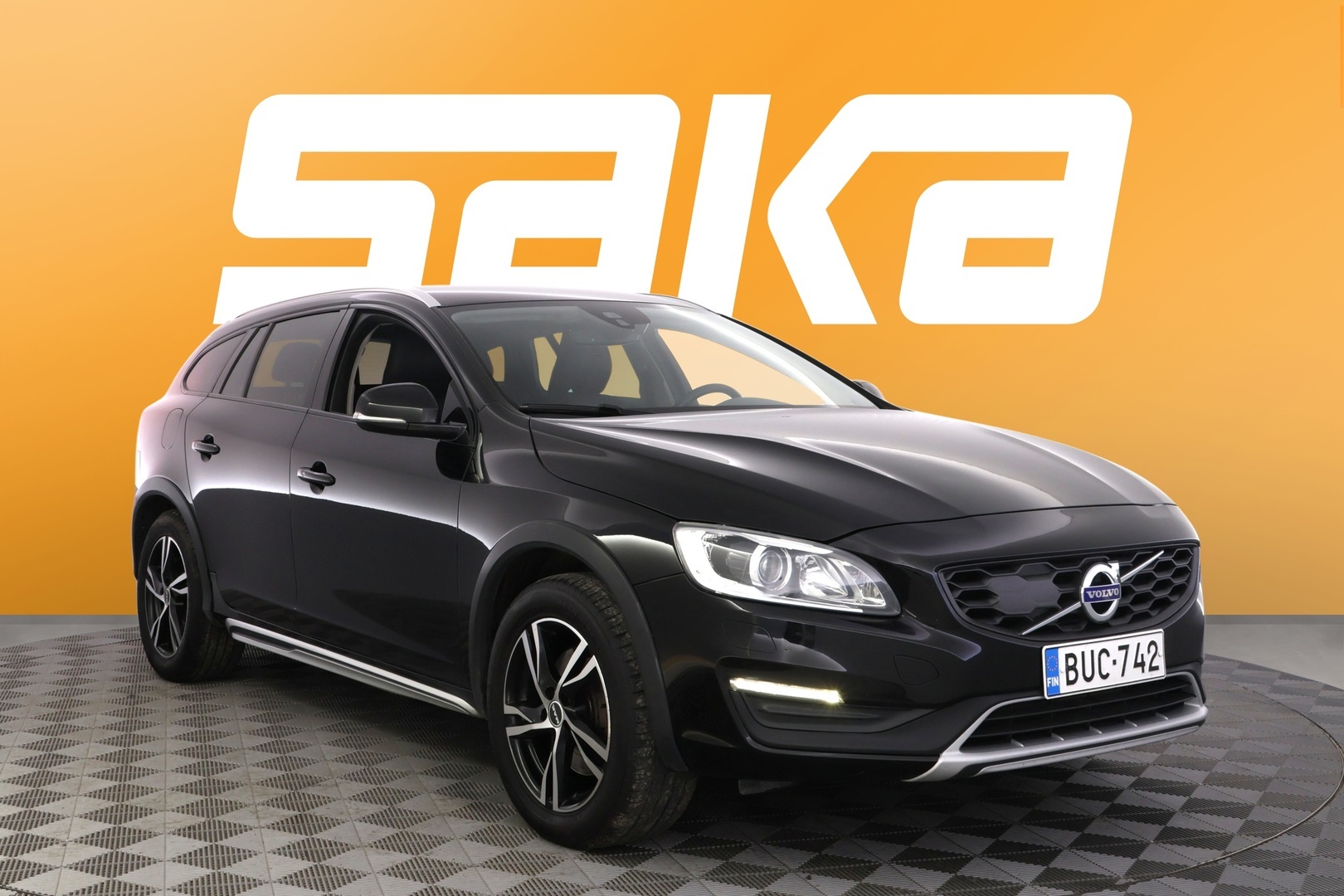 VOLVO V60 Cross Country 2017