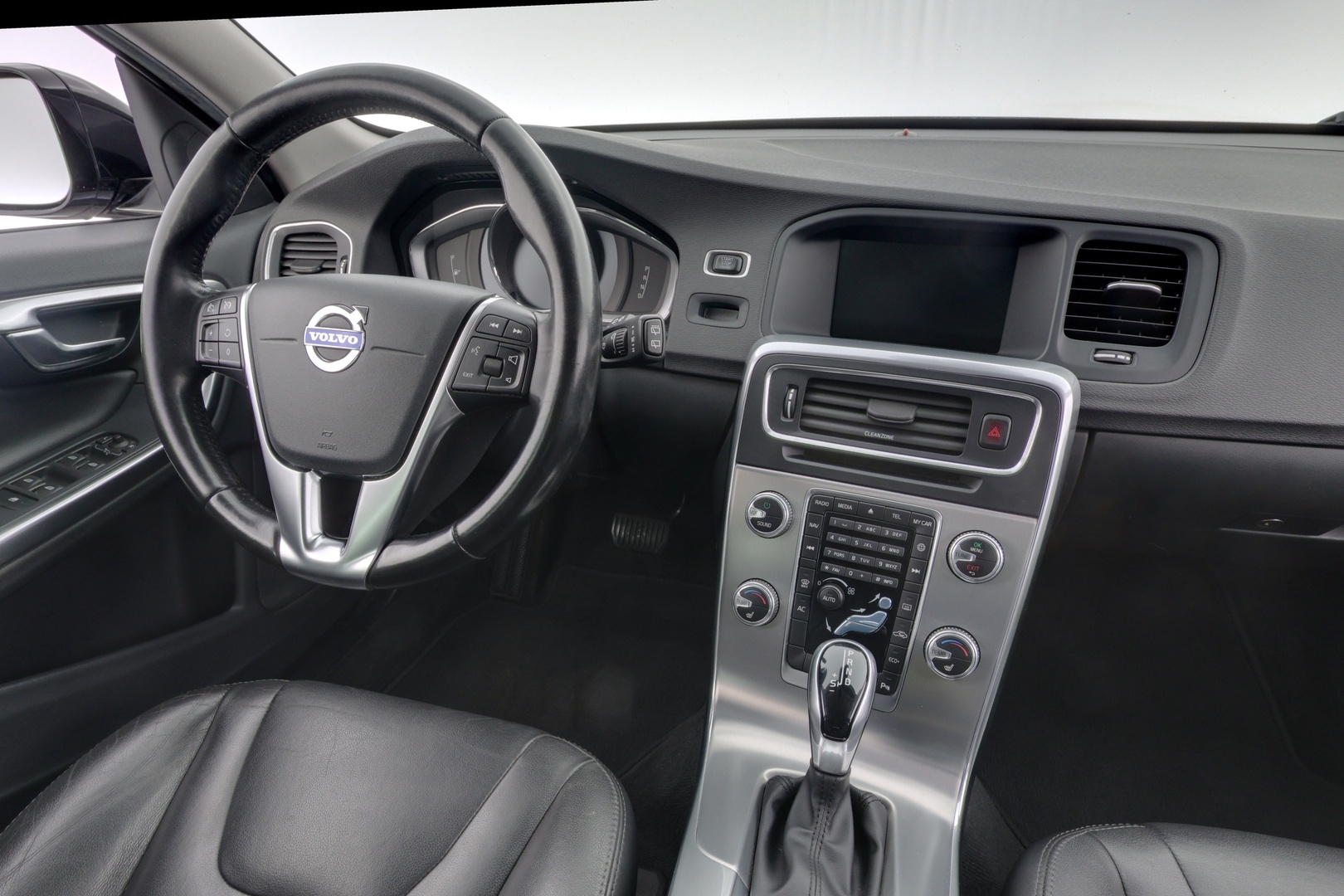 VOLVO V60 Cross Country 2017