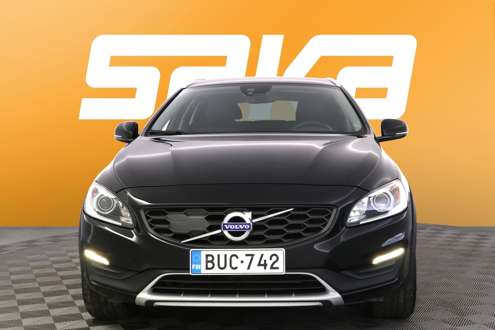 VOLVO V60 Cross Country 2017
