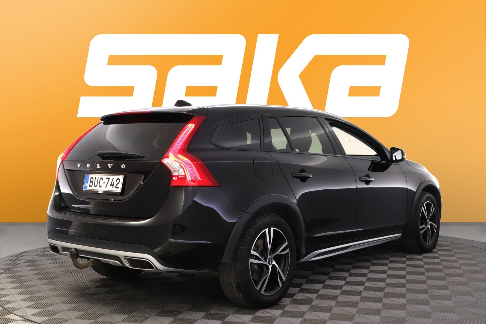 VOLVO V60 Cross Country 2017